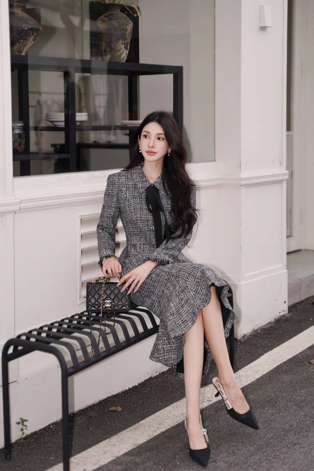 cách phối đồ với chân váy dạ tweed