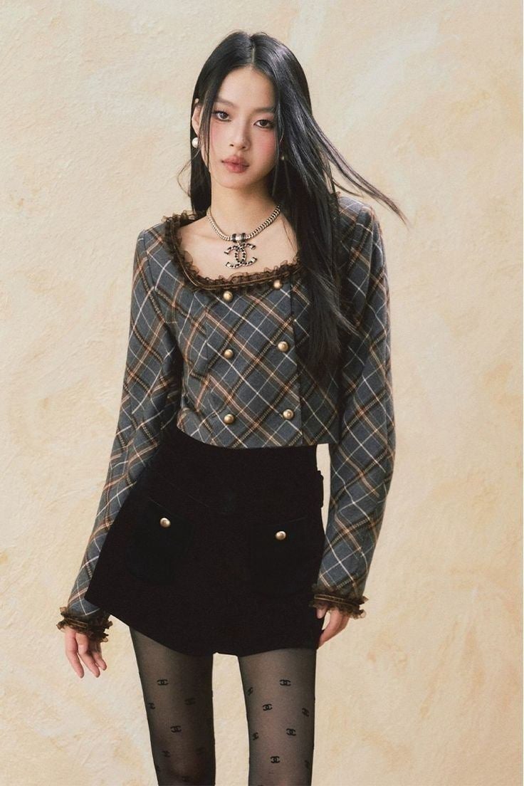 cách phối đồ với chân váy dạ tweed
