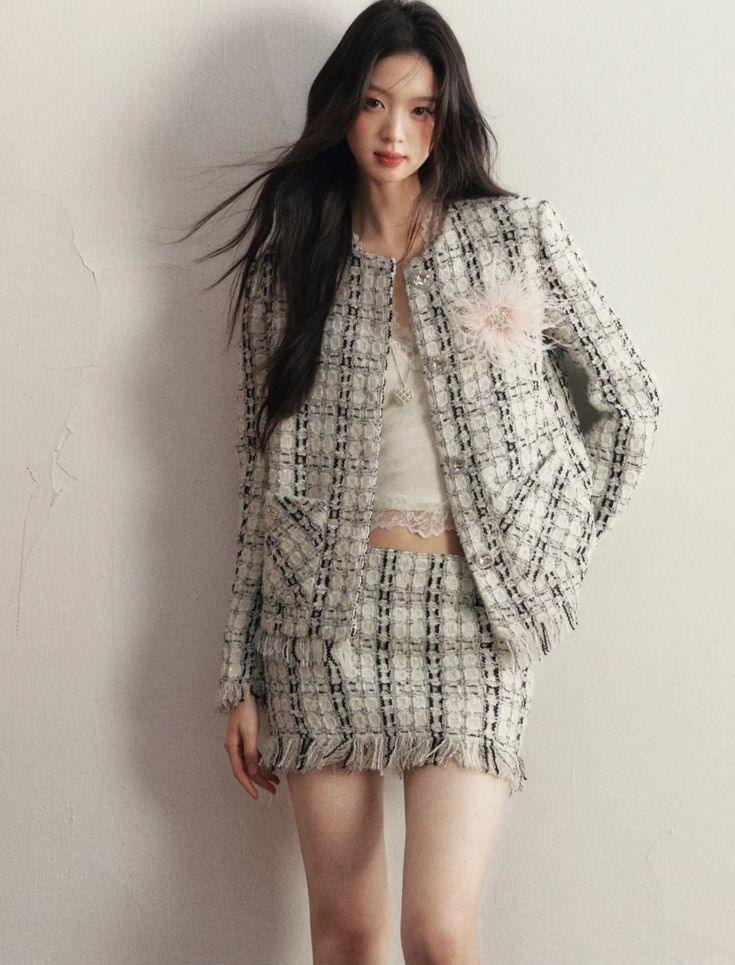 cách phối đồ với chân váy dạ tweed