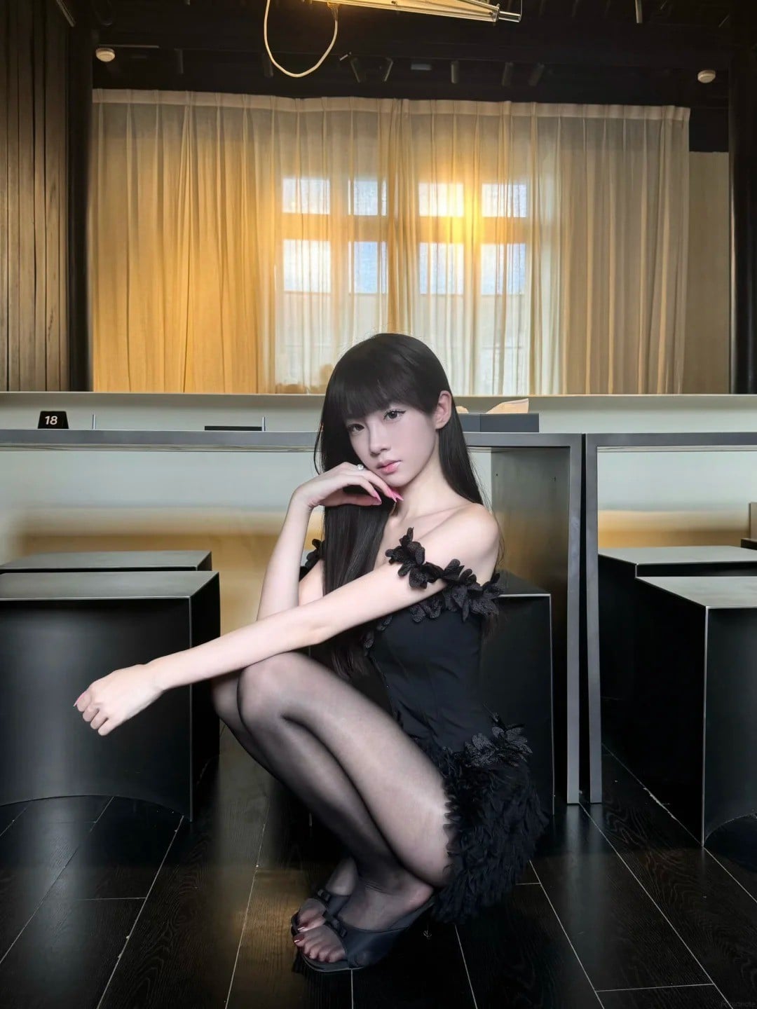 Cách tạo dáng chụp ảnh ngồi