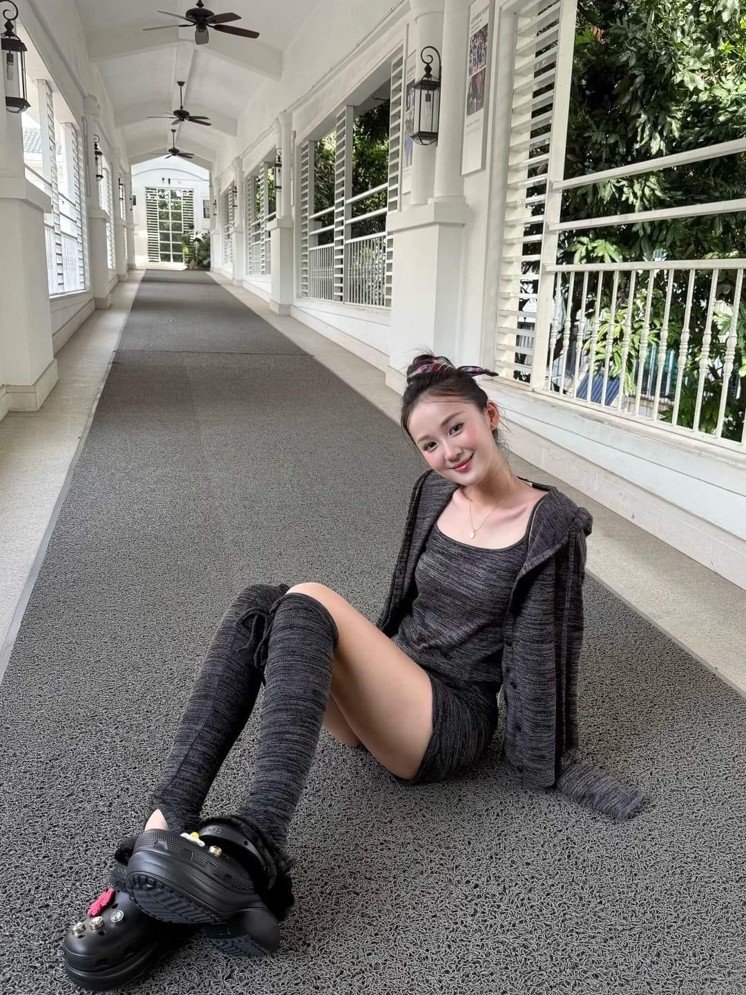 Cách tạo dáng chụp ảnh ngồi