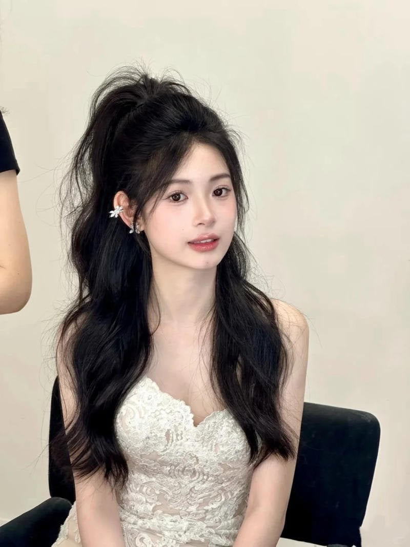 cách búi tóc không bị già