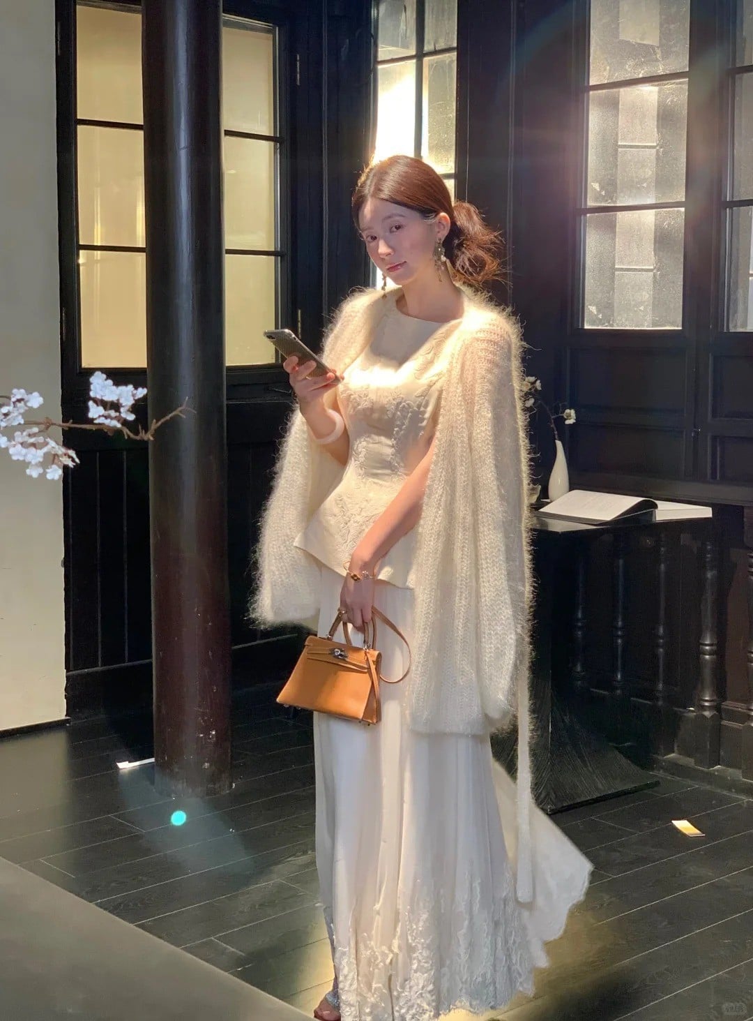 Set 13: Áo Peplum và chân váy đuôi cá che bụng dưới