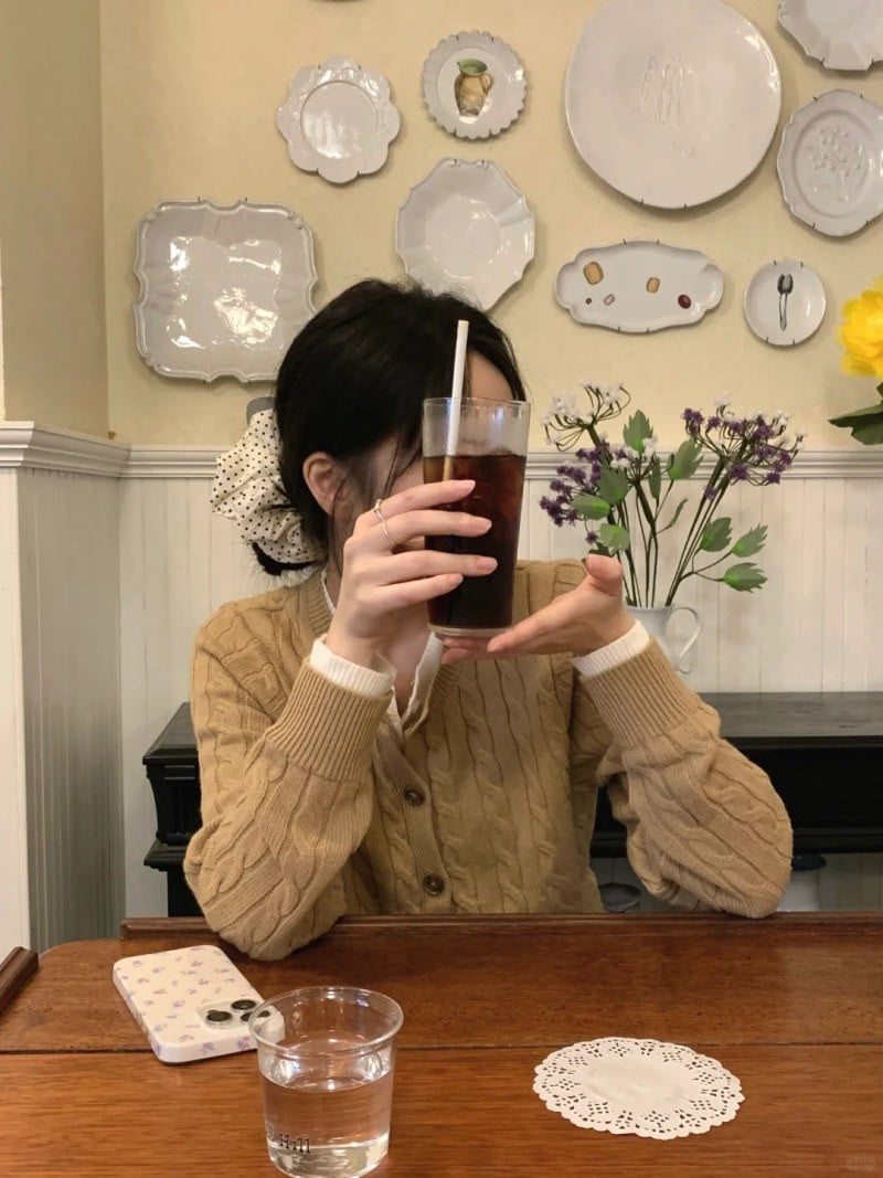 chụp ảnh che mặt