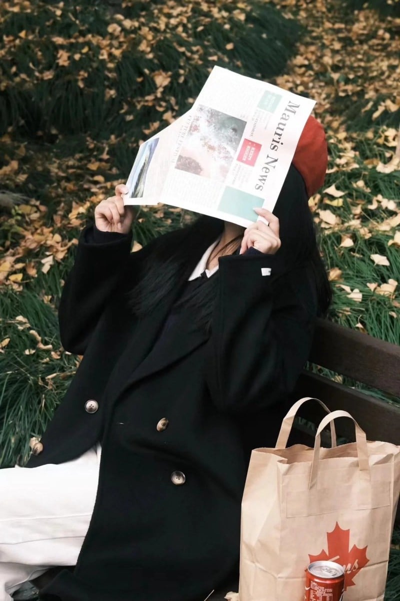 chụp ảnh che mặt