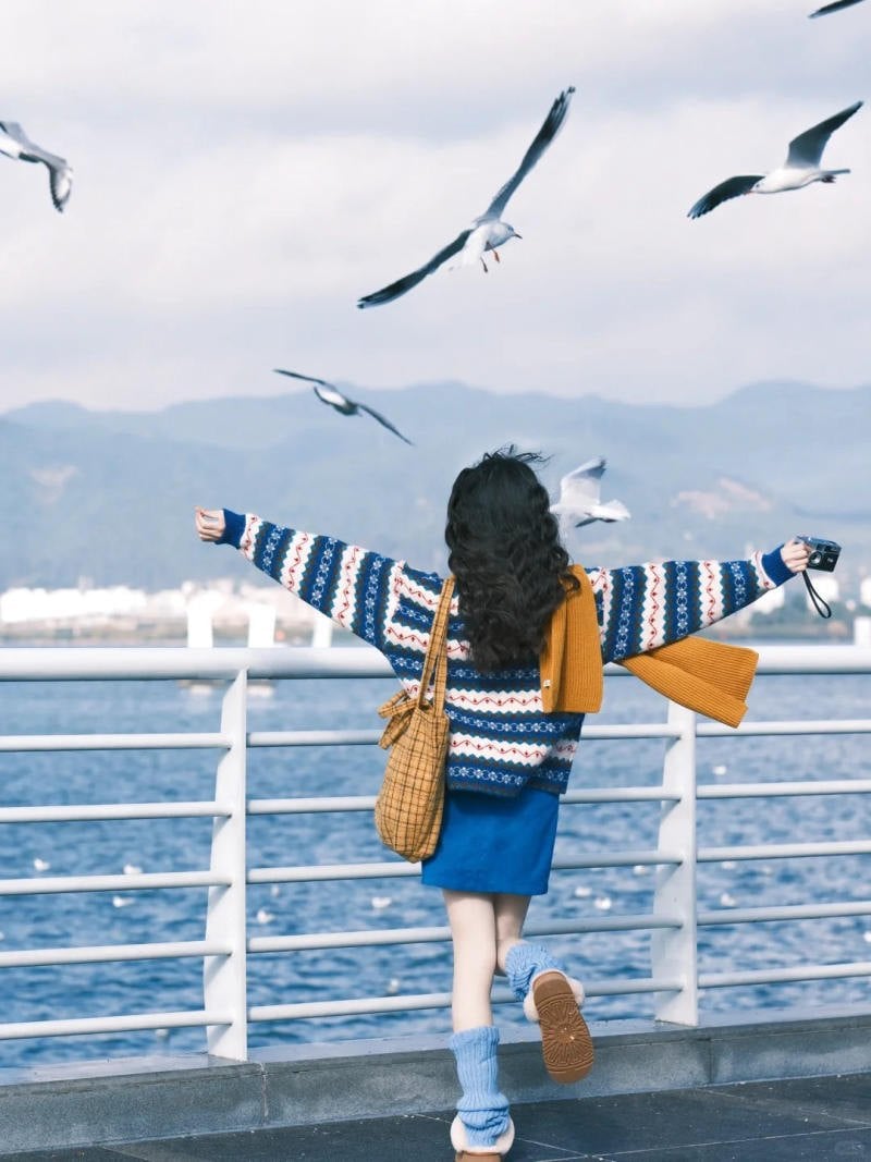 Năng động xuống phố với Street Style