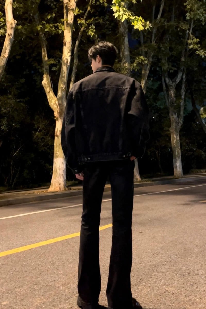 Bờ vai vững chãi và sự trầm tư