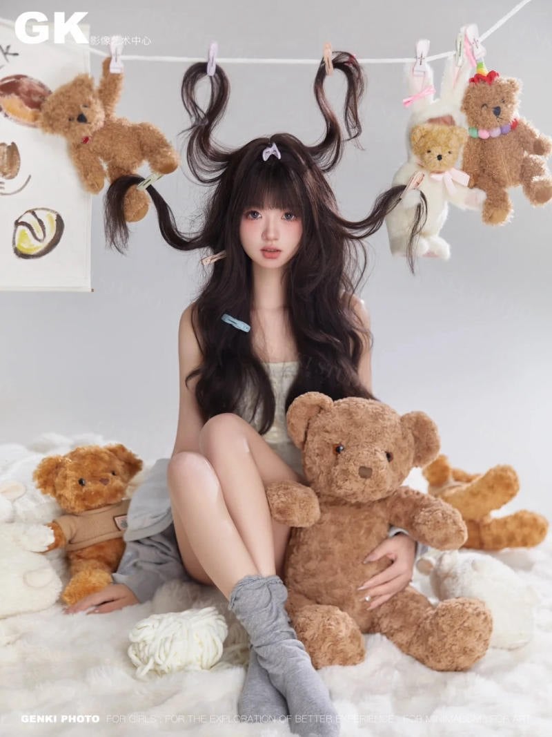 Trang phục và phụ kiện đi kèm