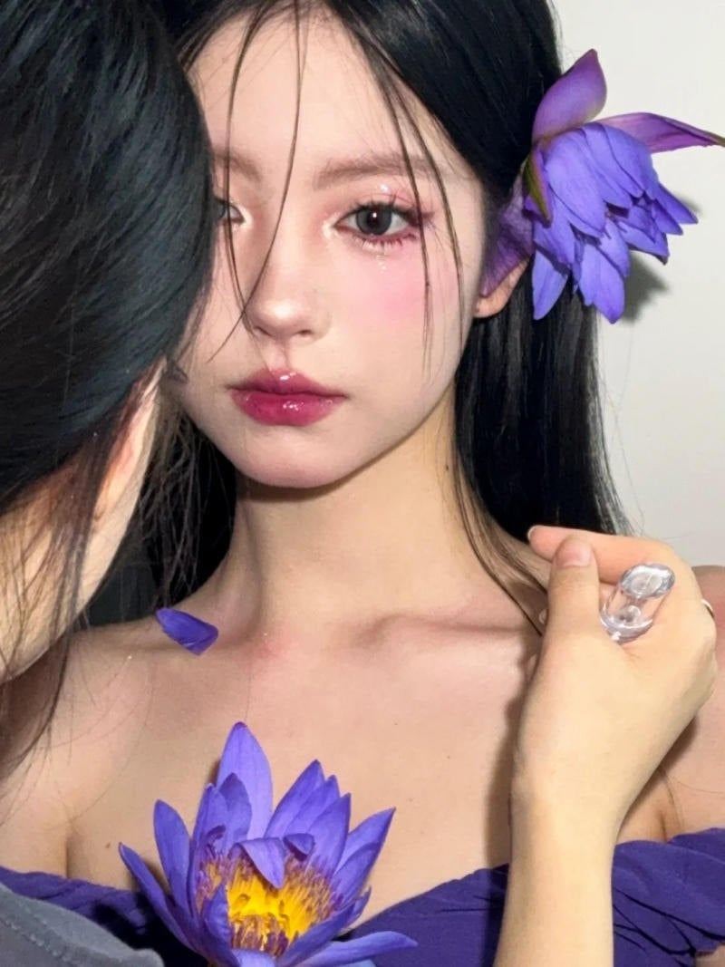 chụp ảnh với hoa súng