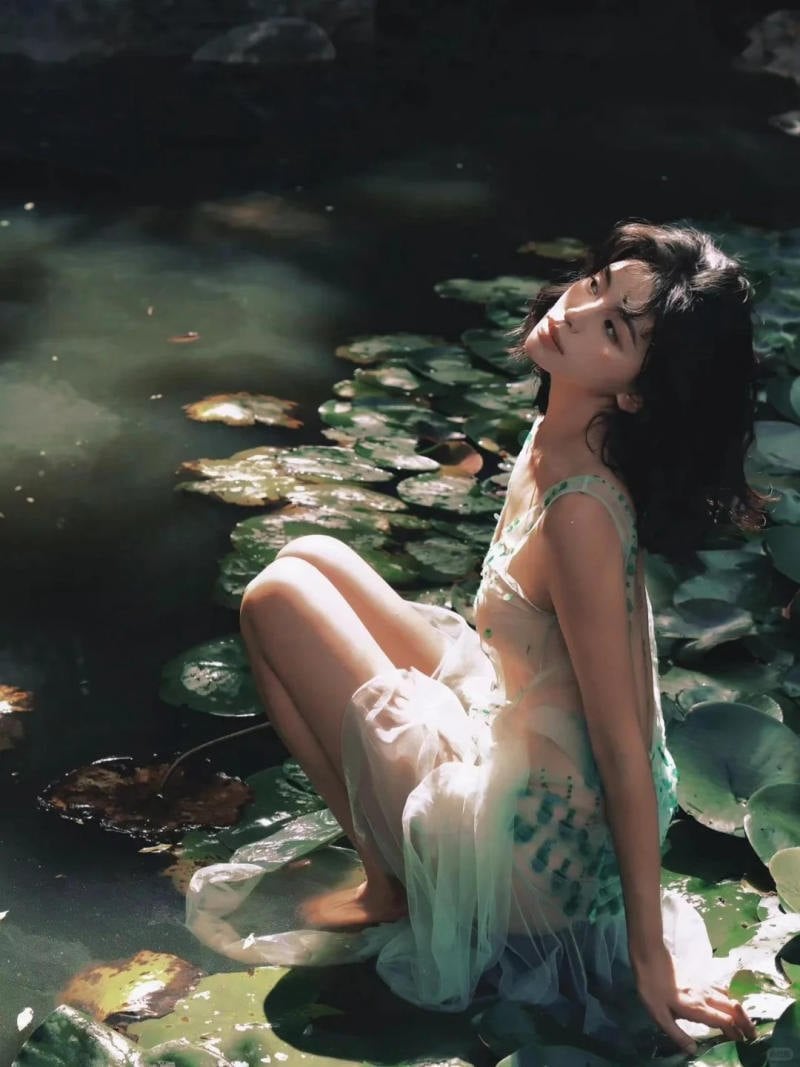 chụp ảnh với hoa súng