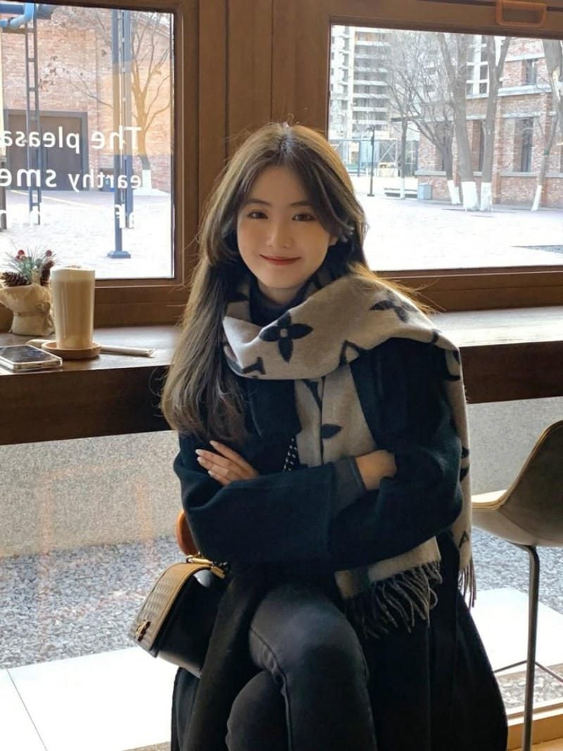 Tại sao Clang Scarf lại trở thành biểu tượng thời trang bền vững?