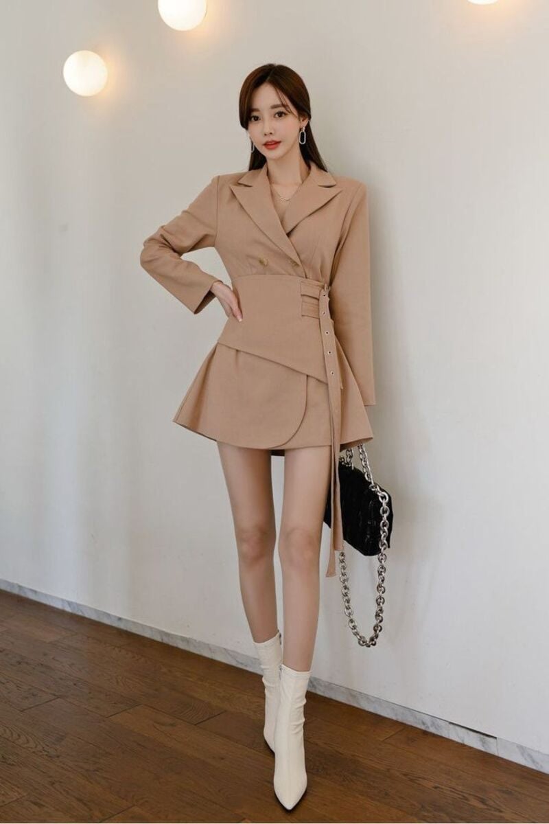 đầm cổ vest