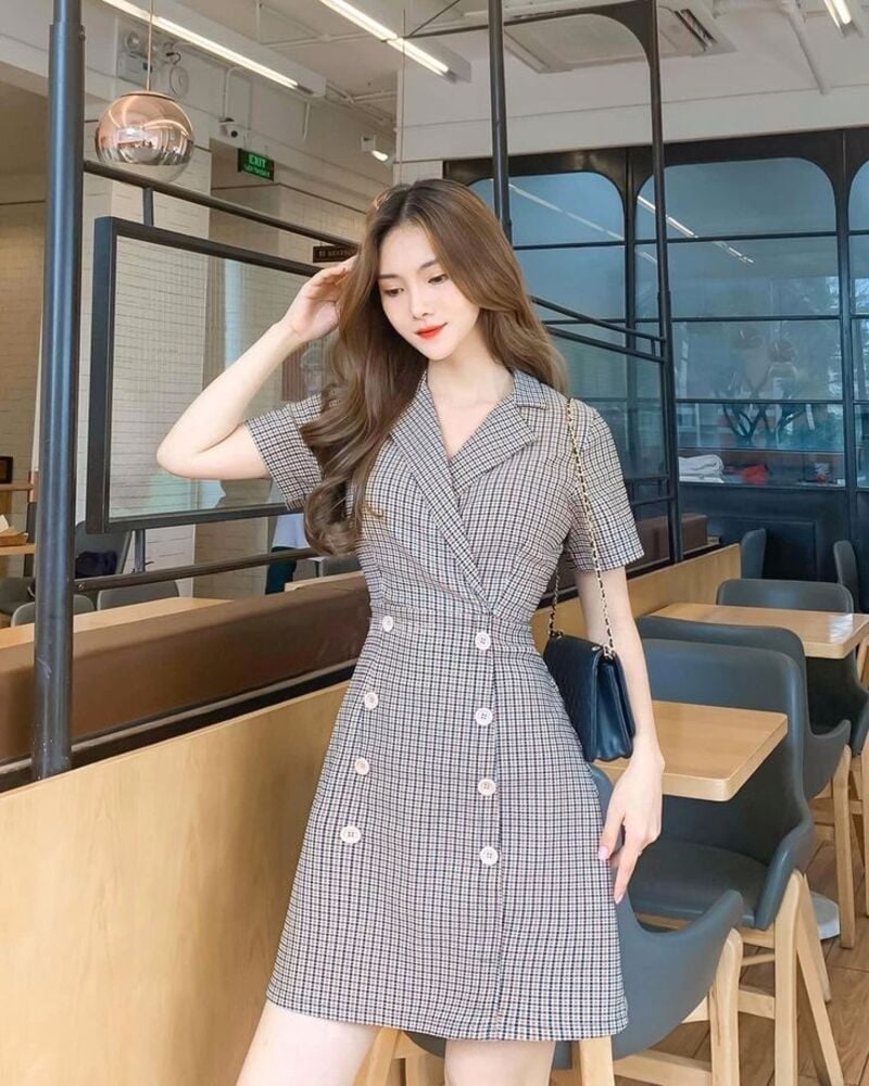 đầm cổ vest