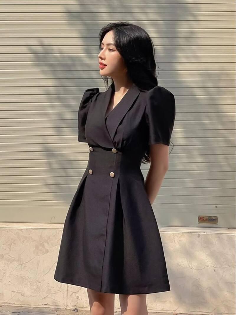 đầm cổ vest