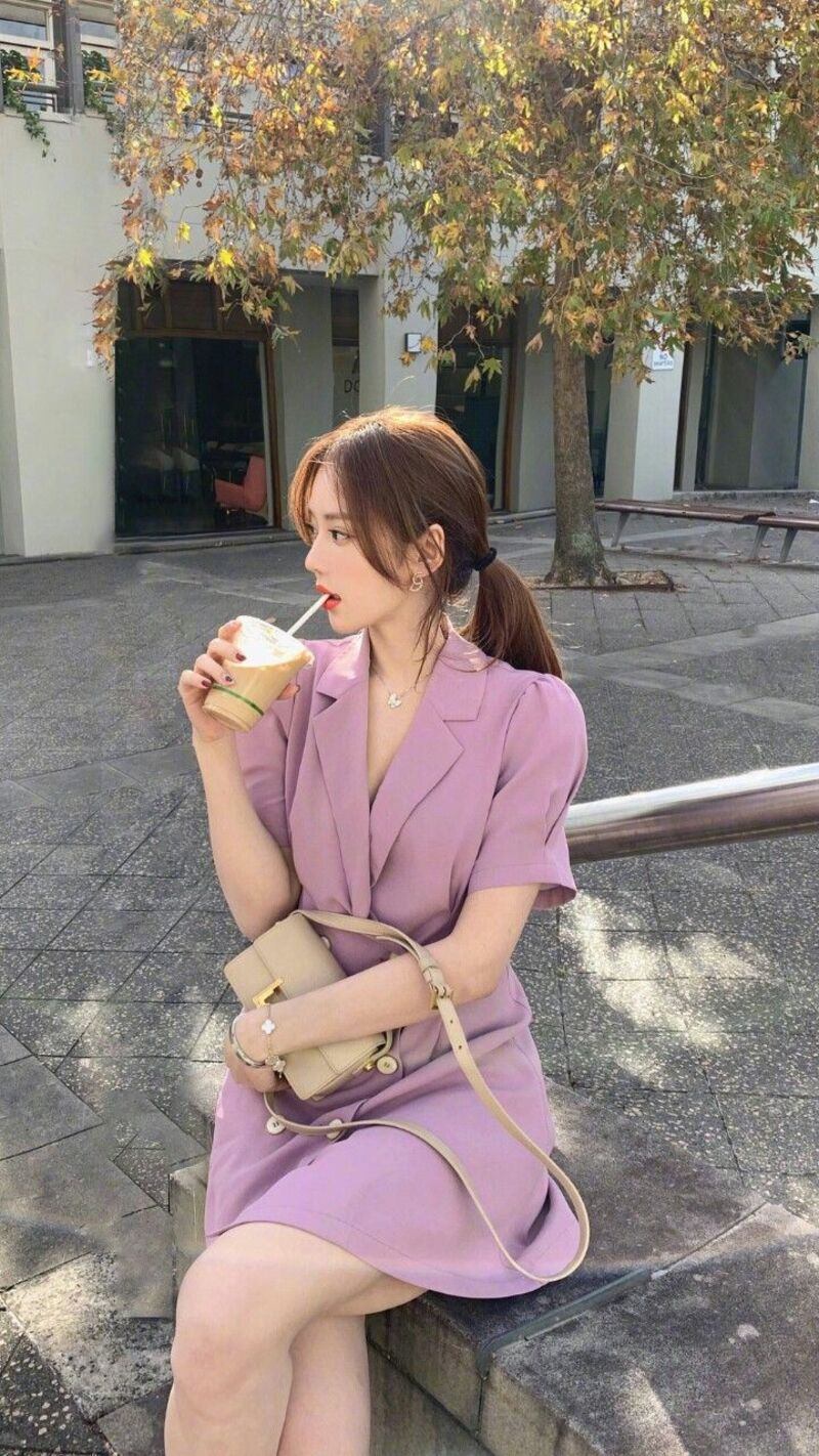 đầm cổ vest