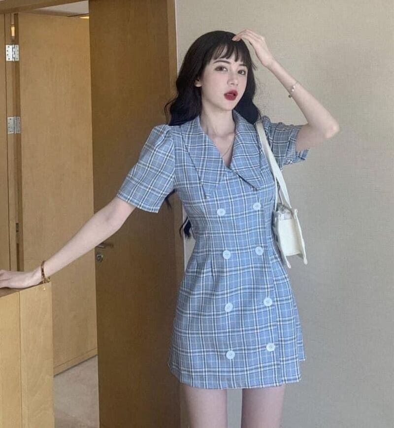 đầm cổ vest