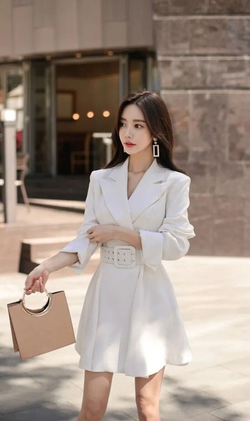 đầm cổ vest