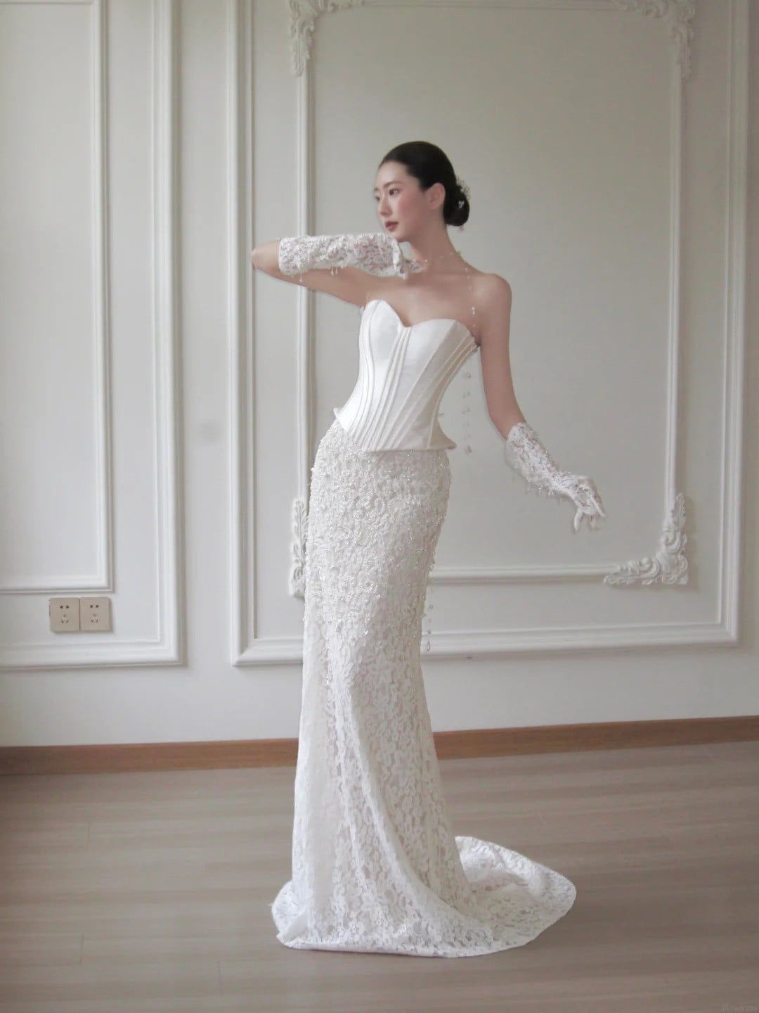 đầm đi đám cưới