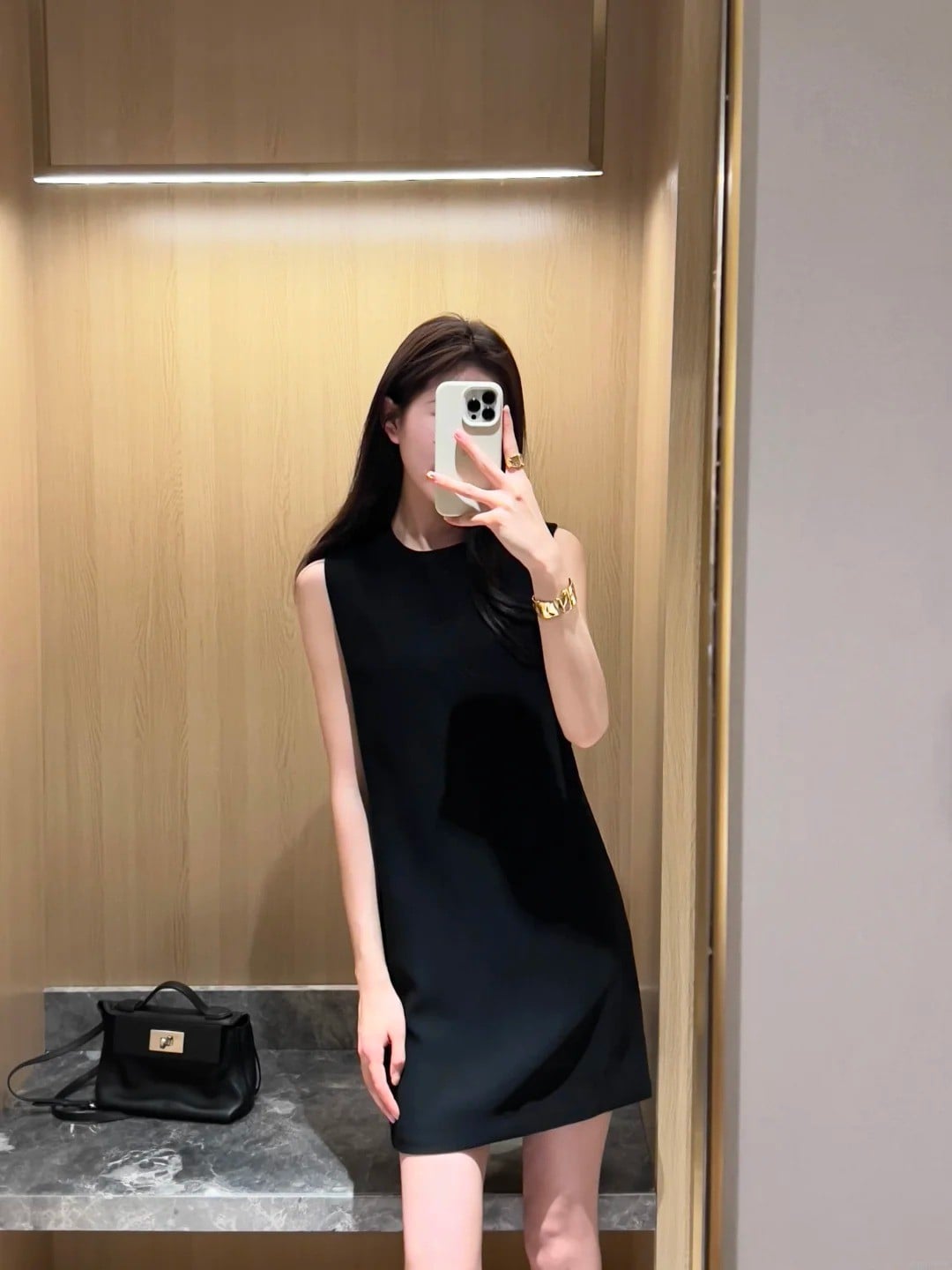 đầm đi đám cưới