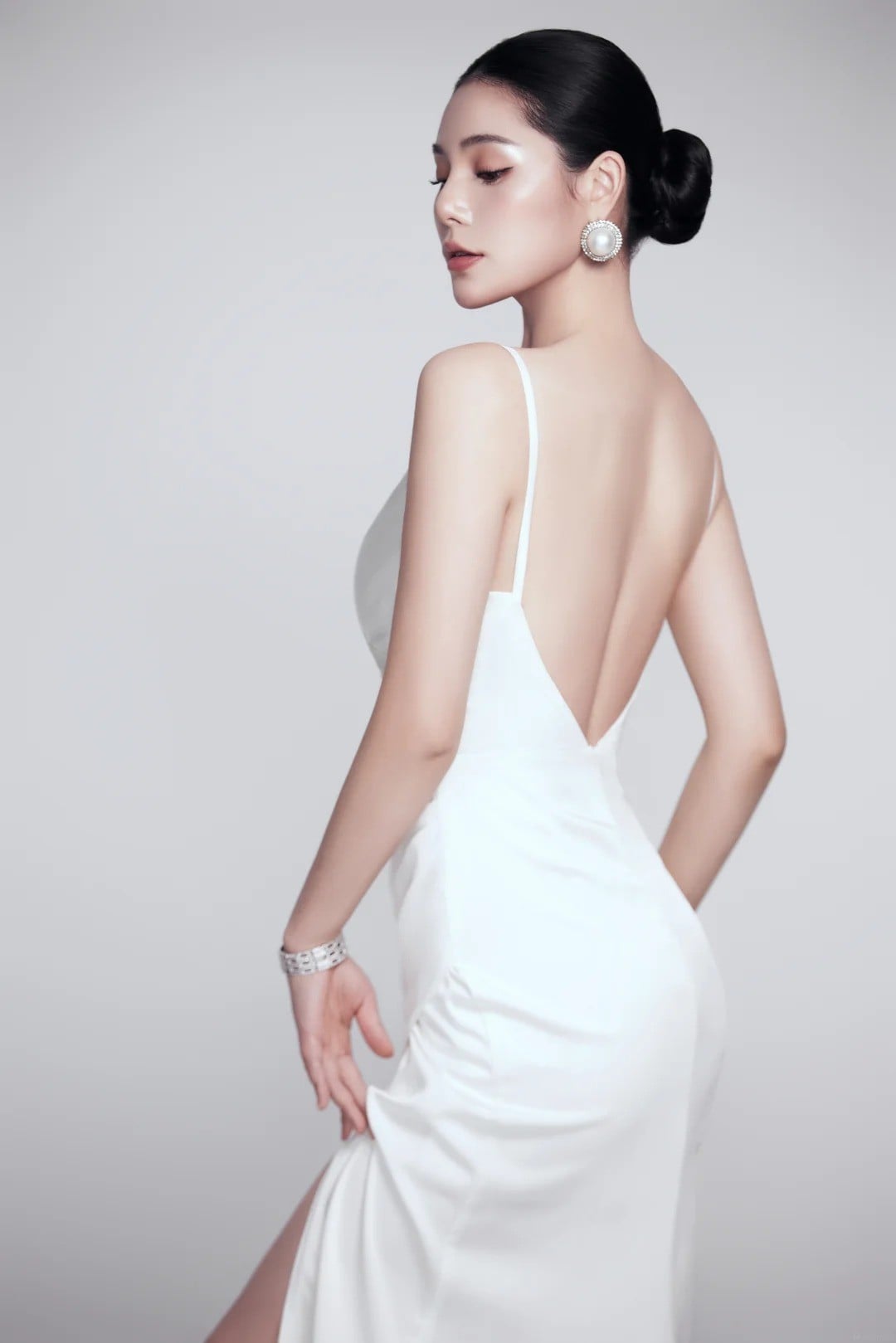 Mẹo chọn đầm Nohu09 link không bị chặn cho mẹ sau sinh vừa che dáng lại thoải mái
