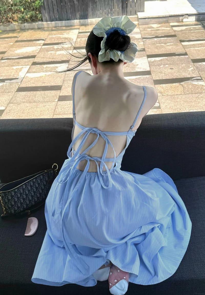 đầm maxi hở lưng