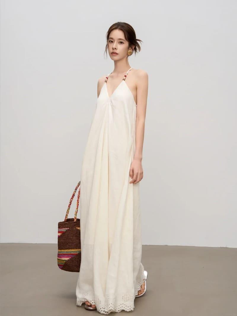 đầm maxi hở lưng