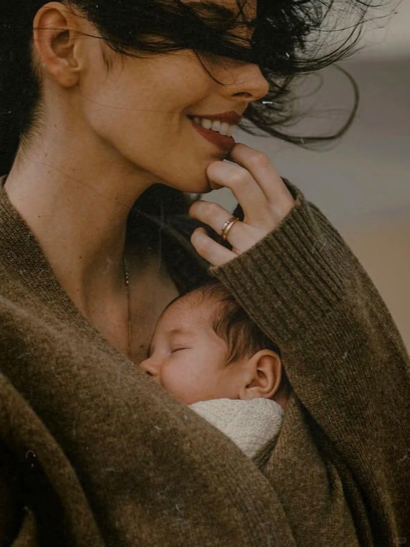 cách tạo dáng chụp ảnh hai mẹ con