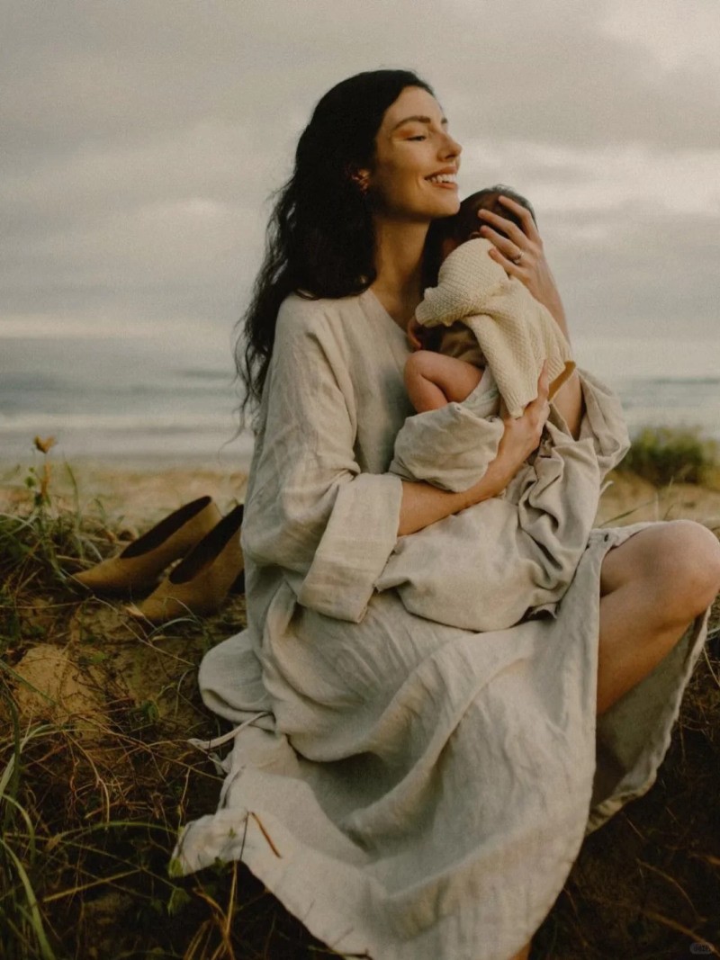 cách tạo dáng chụp ảnh hai mẹ con