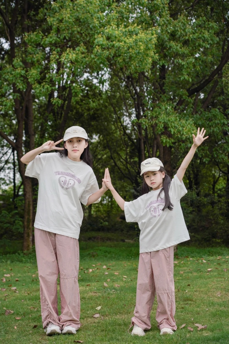 cách tạo dáng chụp ảnh hai mẹ con