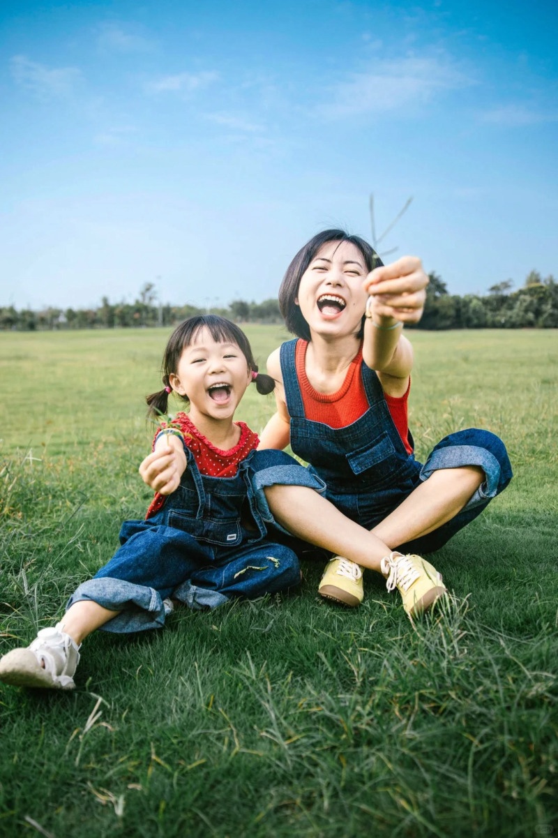 cách tạo dáng chụp ảnh hai mẹ con