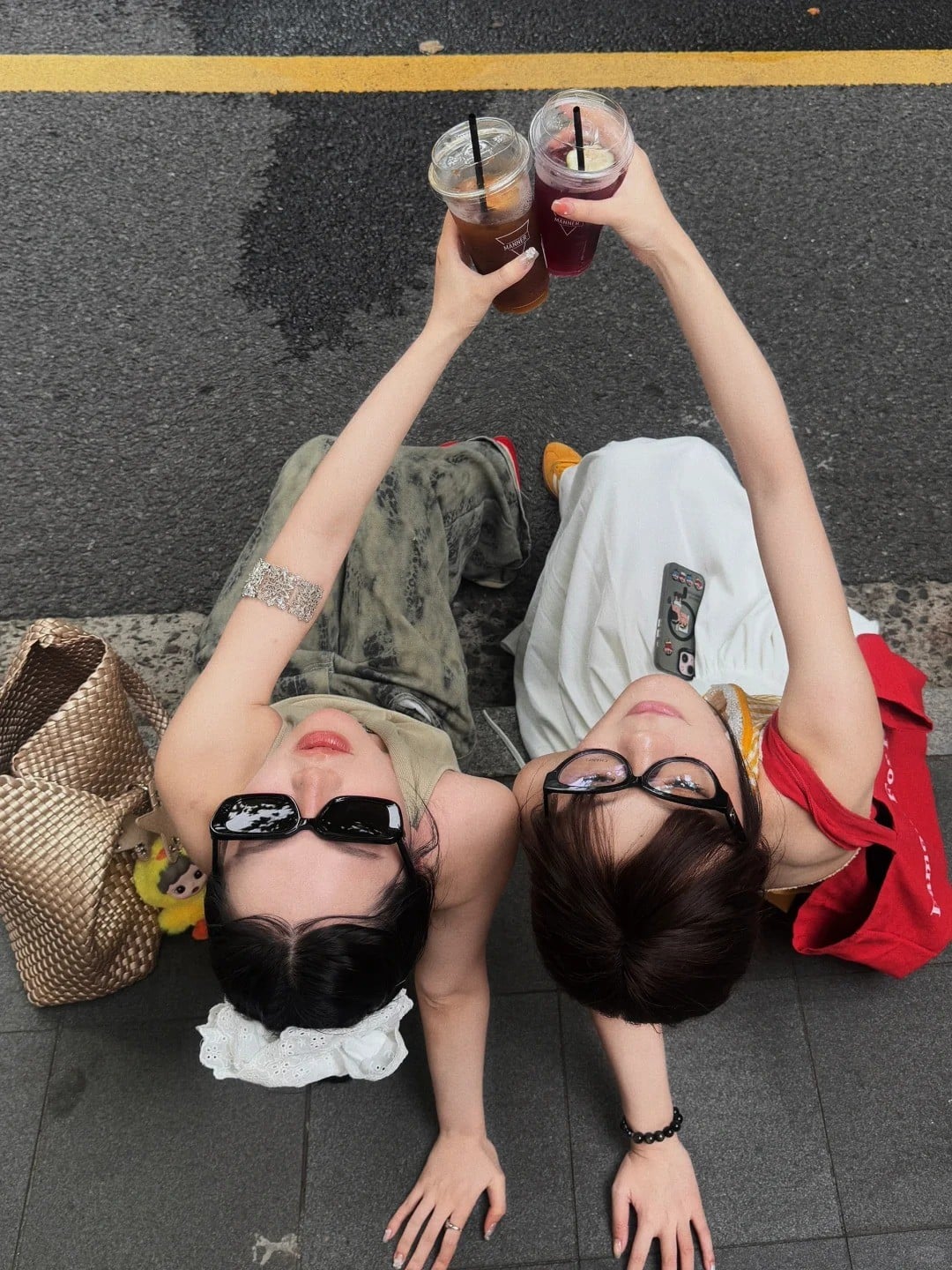 Tạo dáng đối xứng “bá đạo”