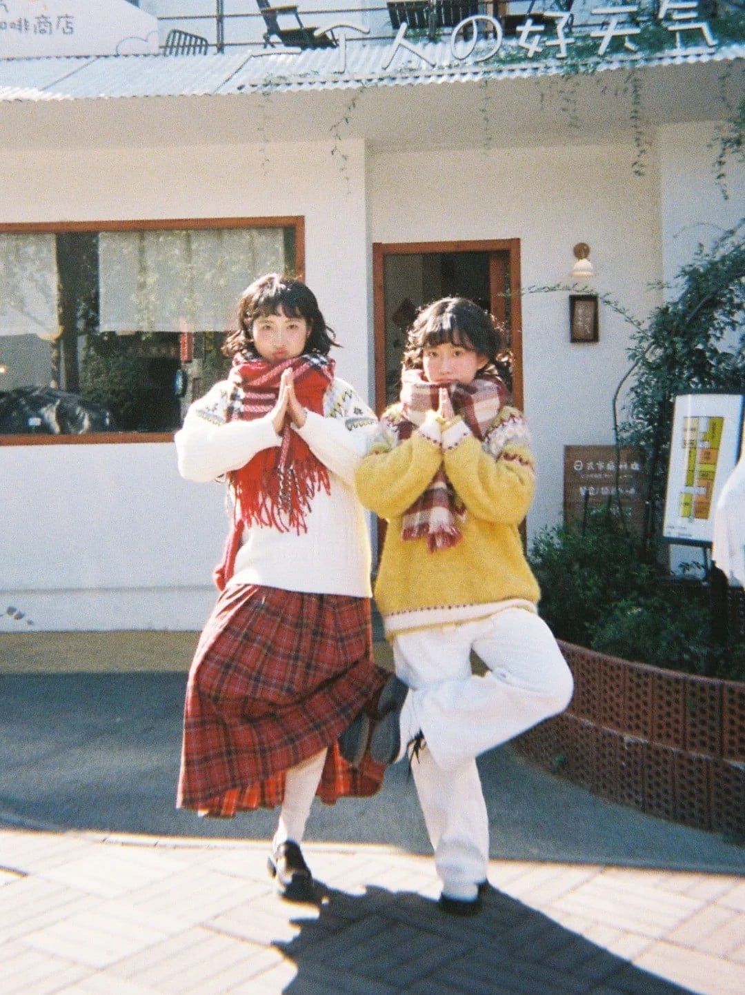 Tạo dáng đối xứng “bá đạo”