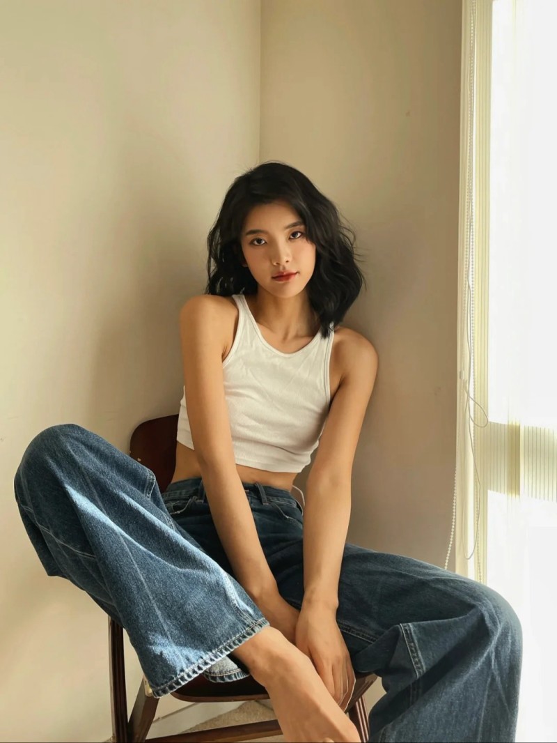 tạo dáng chụp ảnh tự nhiên