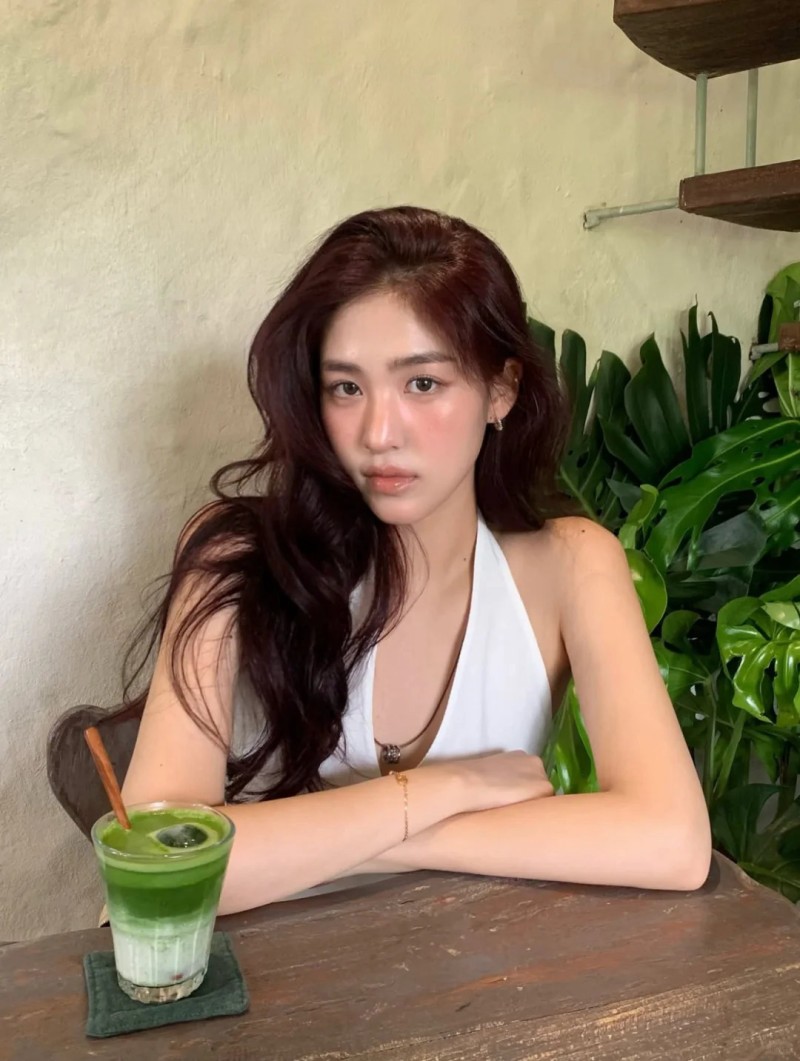 tạo dáng chụp ảnh tự nhiên