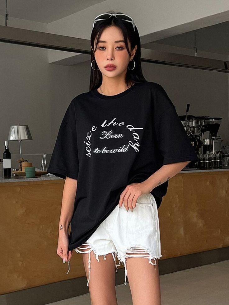 cách phối đồ với áo thun form rộng