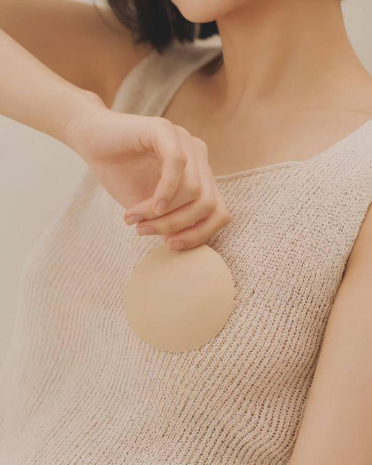 cách mặc áo hai dây đẹp