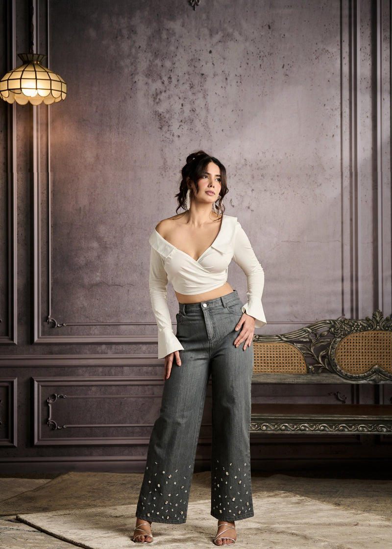 Nghệ thuật bảo quản trang phục đính kết