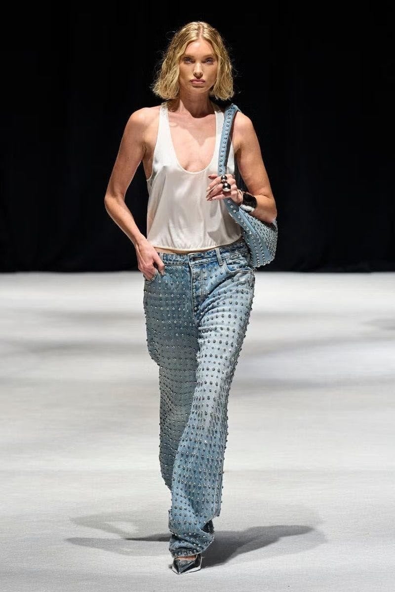 Nữ Tính, Ngọt Ngào Cùng Họa Tiết Hoa Đá Lãng Mạn