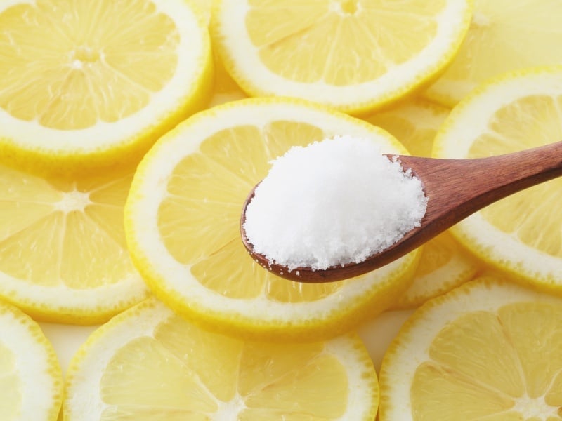 cách tẩy vết mực lâu ngày trên áo màu