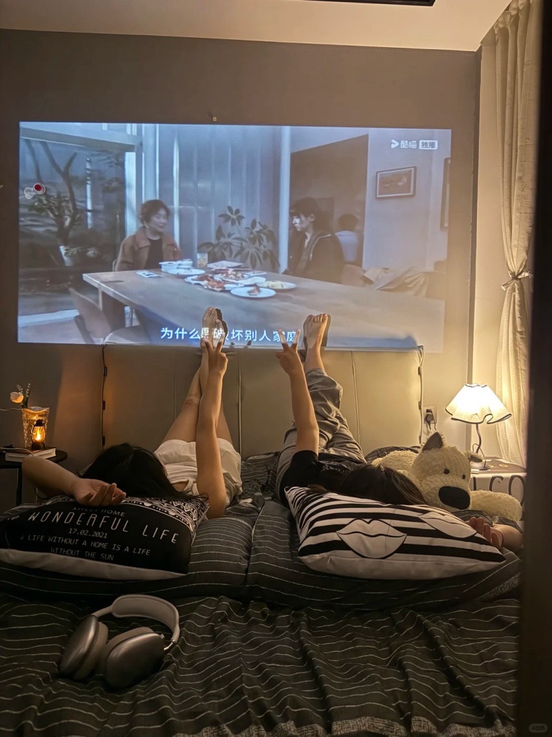 cách tạo dáng chụp ảnh trên giường