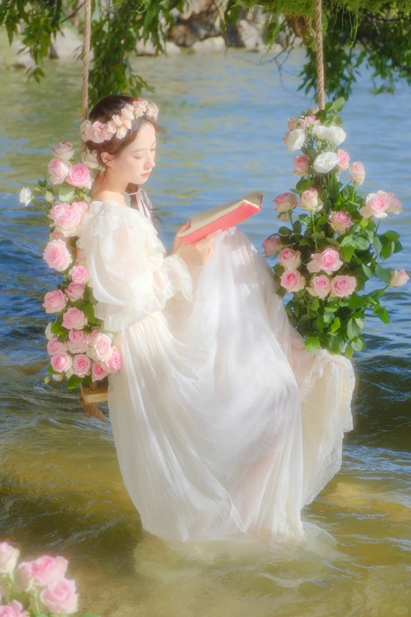 tạo dáng chụp ảnh với xích đu