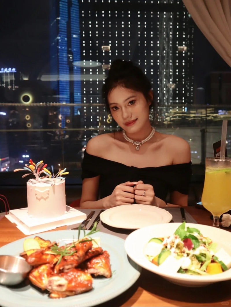 chọn vòng cổ phù hợp với cổ áo