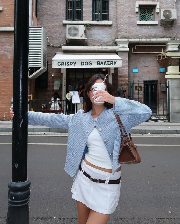 chân váy chữ a dáng ngắn