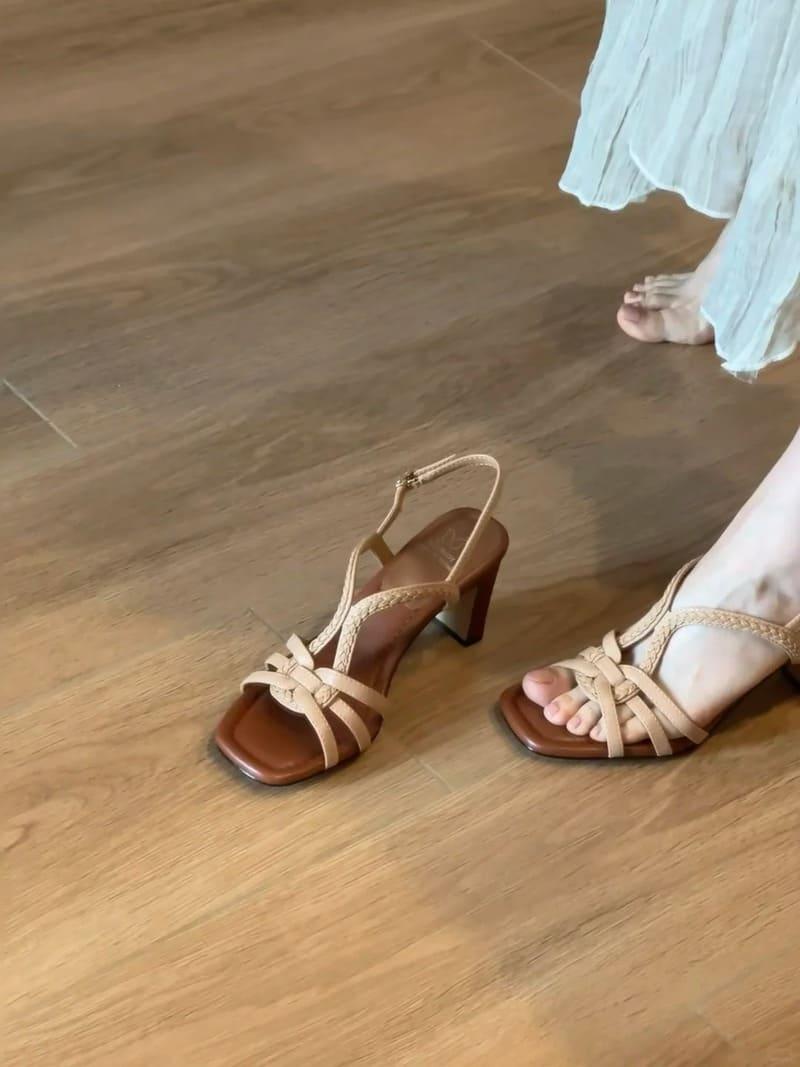 giày sandals nữ