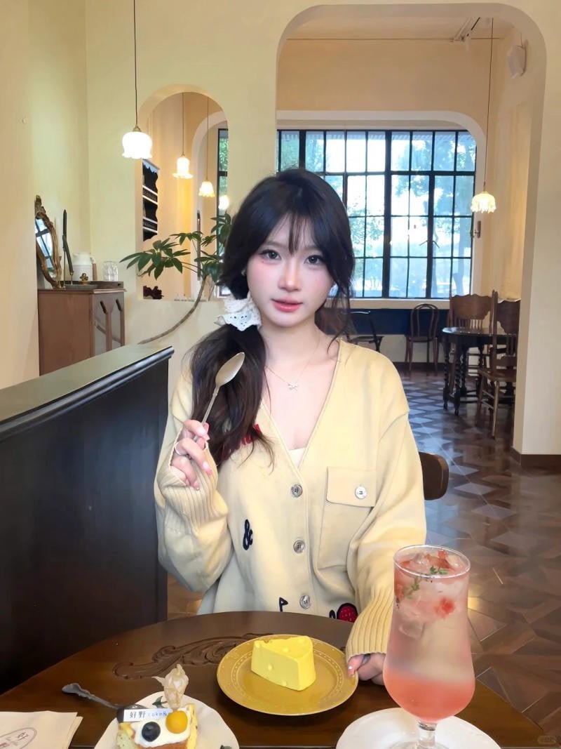 cách búi tóc không bị già