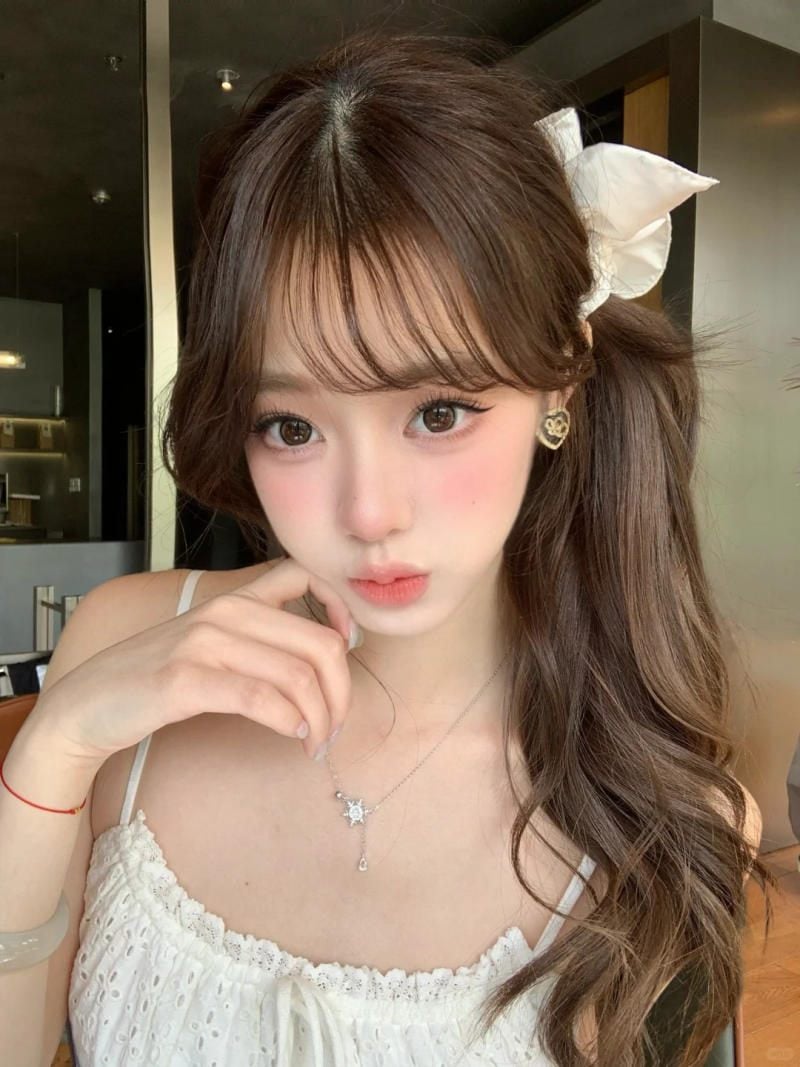 cách búi tóc không bị già