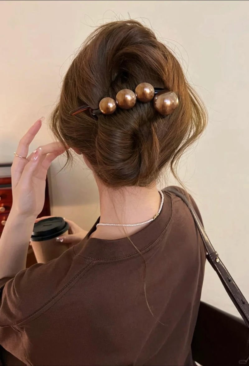 cách búi tóc không bị già