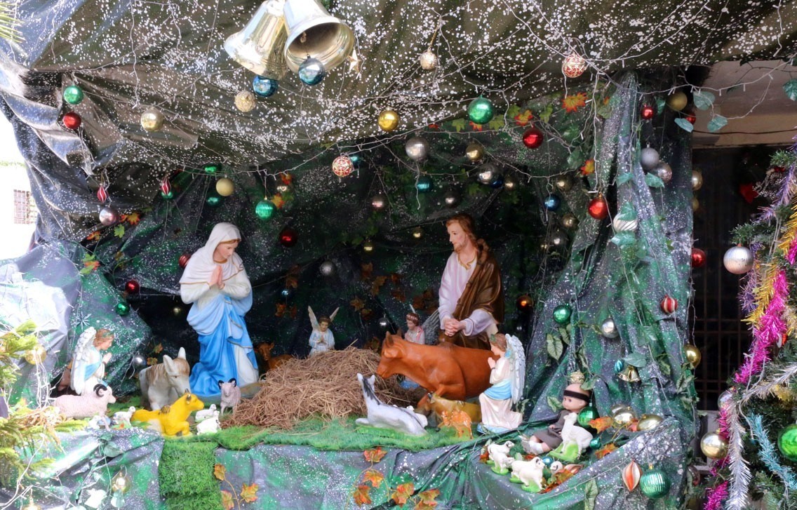 hình hang đá giáng sinh