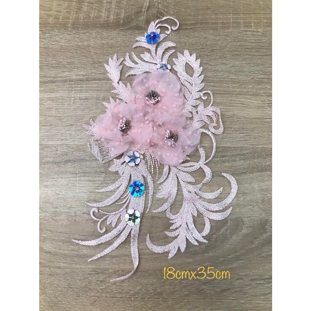 Hoa cài áo dài kết hợp lông vũ mềm mại