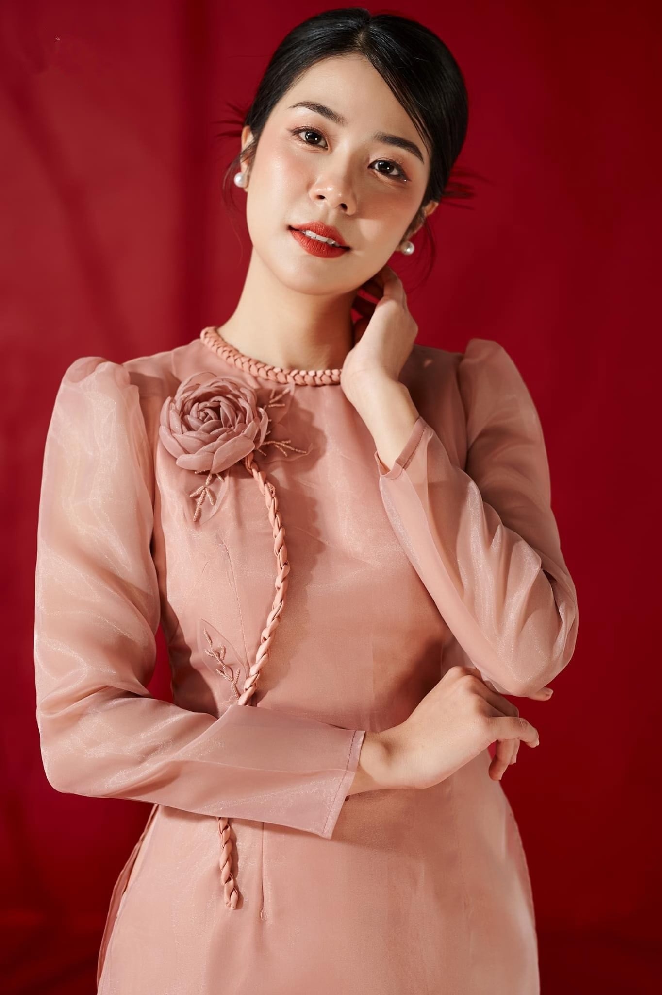 Dựa vào vóc dáng và độ tuổi